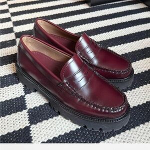 G.H. Bass whitney super lug penny loafer